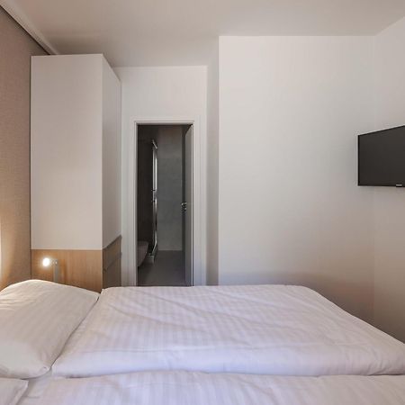 Hotel Taxis Bratislava - New Rooms Kültér fotó